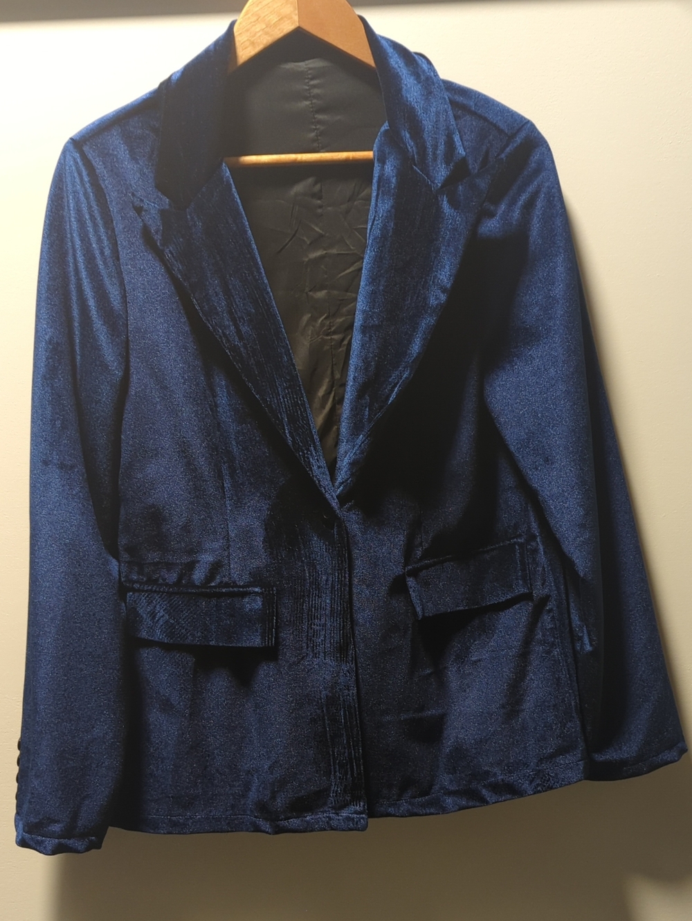 NWOT Velvet Navy Blazer Size Medium